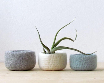 Wool anniversary gift | Birthday gift for her, Desk organizer, Mother's Day gift, Eco friendly felt bowls, scandinavian modern home decor