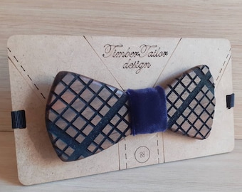 Solid wooden ckeckered bowtie / Made of walnut / Hardwood bow tie /Giftidea for wedding, bachelor party or for a special occassion
