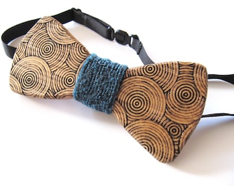 Solid wooden bowtie / Made of oak / Hardwood bow tie / Giftidea for wedding, bachelor party or for a special occassion