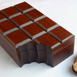 Bitten chocolate box for chocolate fans / Box for chocolate / Box for sweeties / Looks like a real bitten chocolate bar