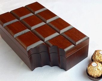 Caja de chocolate mordido para los amantes del chocolate / Caja para chocolate / Caja para dulces / Parece una verdadera barra de chocolate mordido