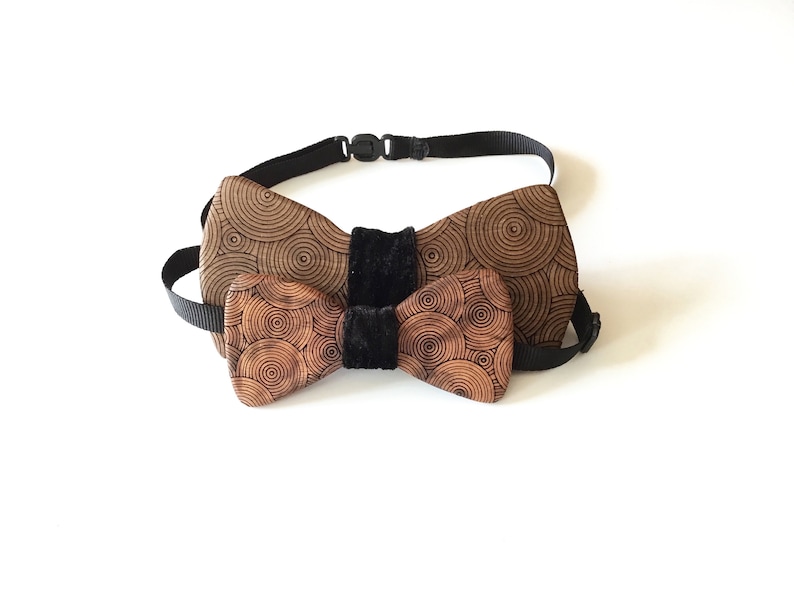 Father&Son" wooden bowtie set / Made of solid walnut wood / With laser engraved circles pattern image 6