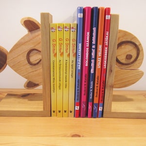 Wooden bookend / Fish shape bookend / Gift for book lovers