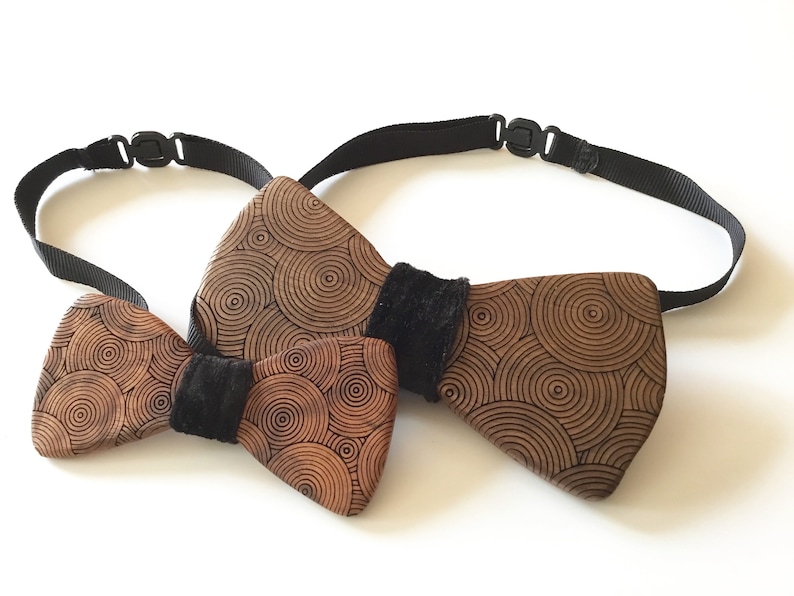 Father&Son" wooden bowtie set / Made of solid walnut wood / With laser engraved circles pattern image 5