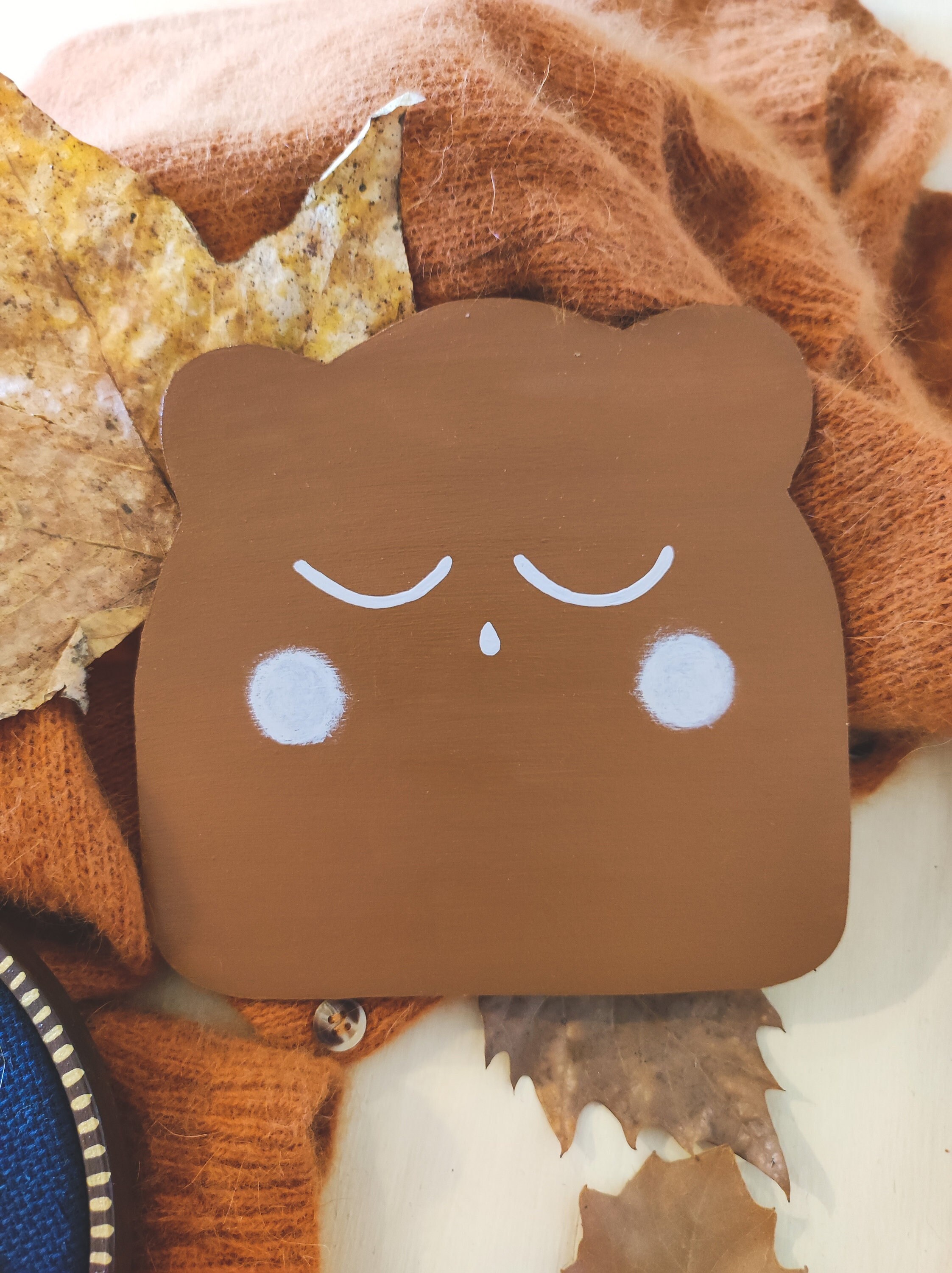 Décoration Murale en Bois Marron Petit Monstre