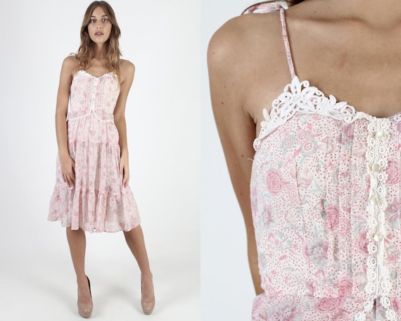 Women's Vintage 70's Pink Floral, Knee Length Mini