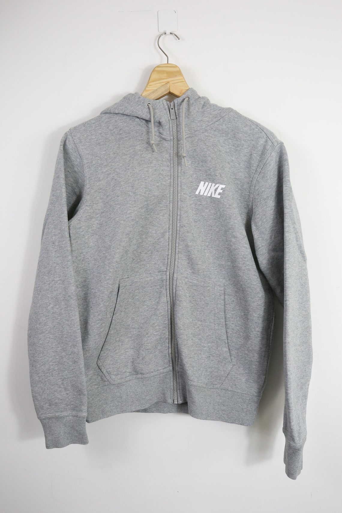 medium tall nike hoodie