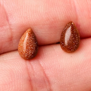 Golden sunstone stud | forward helix earring | 16G tragus labret | conch cartilage jewellery | gemstone body piercing | earlobe barbell