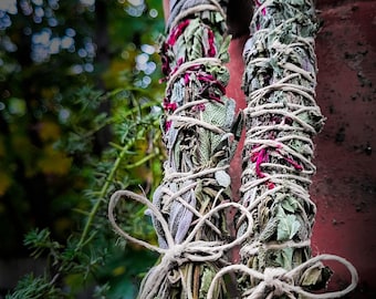 Pineapple & Berragaten Sage - Smudge Sticks - Organic Sage Smudge - Herb Bundle - Meditation - Smudge Sticks - Organic Herbs - Organic Sage