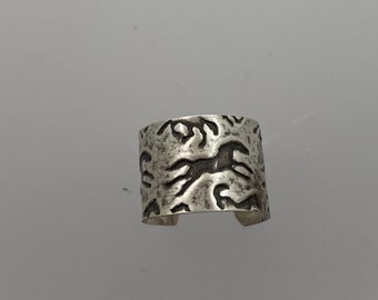 Running horse ear cuff