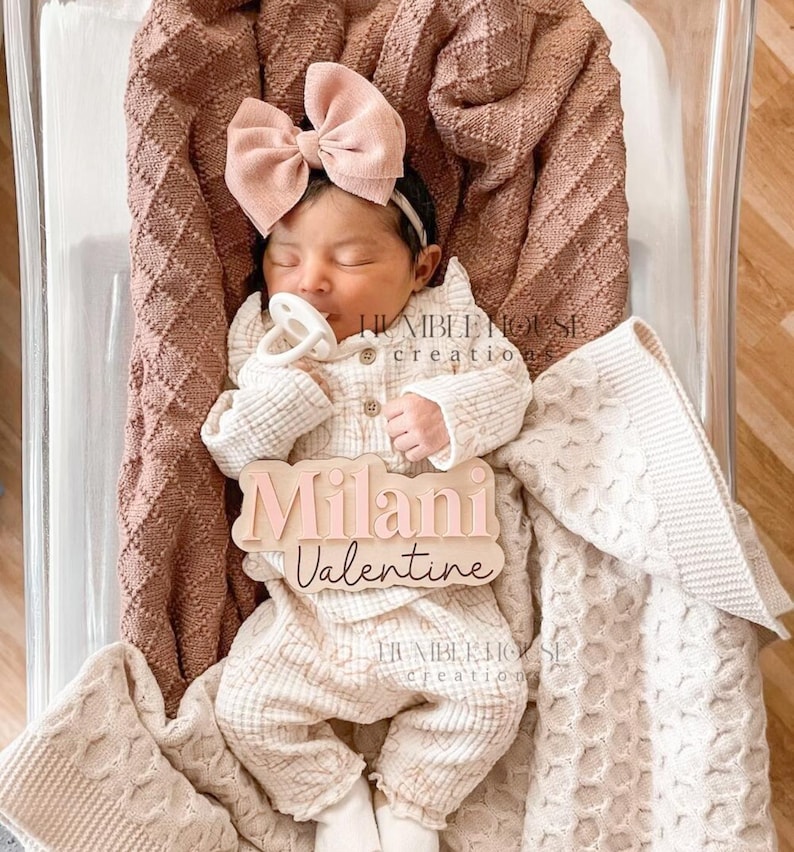 Baby Name Sign, Hospital Announcement Photo Prop, Mini Wooden Name Plaque image 2
