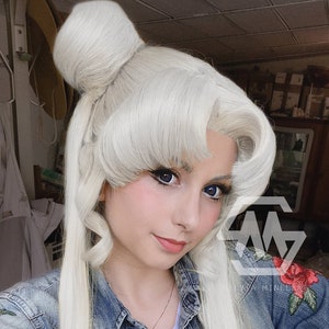 Inspired Sailor Moon wig - Sailor senshi Usagi Tsukino long  white silver eternal queen serenity cosplay wig