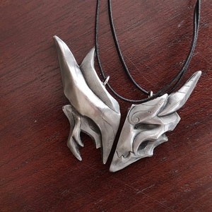Fan Art Yasuo and Yone Necklace inspired by LOL - BFF, Brother brotherhood Kids Valentine handmade pendant col cast metallic finiture