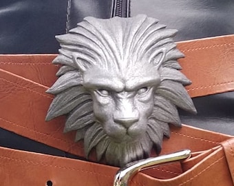 Fibbia cintura Squall Leonhart, finitura argento Leone - accessori cosplay Final Fantasy VIII prop Replica