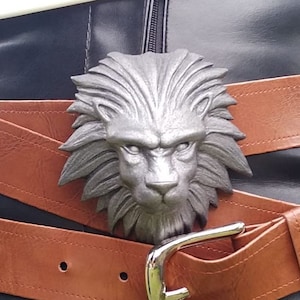 Fibbia cintura Squall Leonhart, Finitura argento Leone - Accessoire für Cosplay Final Fantasy VIII prop Replica