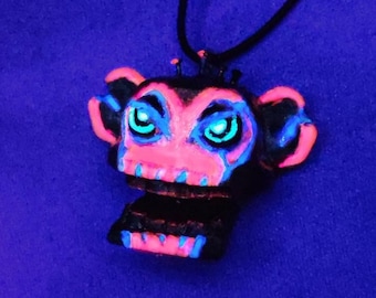 Jinx neon uv paint monkey head bomb Arcane necklace - League of Legends steel pendant hextech Vi Caitlyn friendship lol gamer fan lover bff
