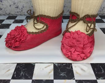 Leather doll shoes 10,5 cm - 4 1\8 " French style for an antique doll fuchsia .