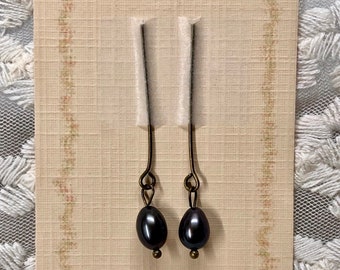 Beautiful doll earrings doll ear pendants jewelry for antique doll, dark grey anthracite freshwater pearl.