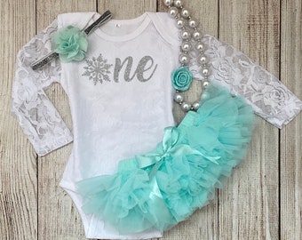 Baby Girl Winter Onederland First Birthday Outfit in Aqua Blue - Snowflake 1st Birthday Outfit - Cake Smash - Birthday Photos