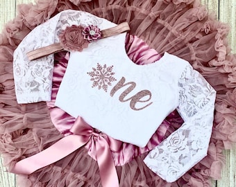 Baby Girl Winter Onederland First Birthday Outfit in Rose Gold - Snowflake 1st Birthday Outfit - Cake Smash - Birthday Photos