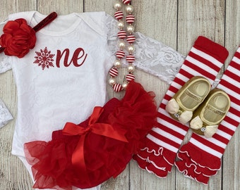 Baby Girl Winter Onederland First Birthday Outfit in Red - Snowflake 1st Birthday Outfit - Cake Smash - Birthday Photos