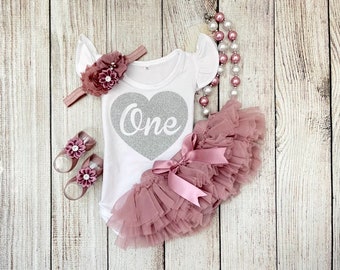 Baby Girl First Birthday Outfit in Silver and Dusty Pink - Silver Heart birthday Outfit in Vintage Pink - Cake Smash - Birthday Photos