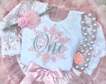 Soft Lace Winter Onederland First Birthday Outfit in Light Pink - Snowflake 1st Birthday Outfit - Cake Smash - Birthday Photos