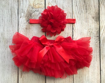 Baby Girl Christmas Outfit - Baby Girl Red Tutu Bloomer in Red - Christmas Bloomers - Newborn Photo Set - Cake Smash - Diaper Cover