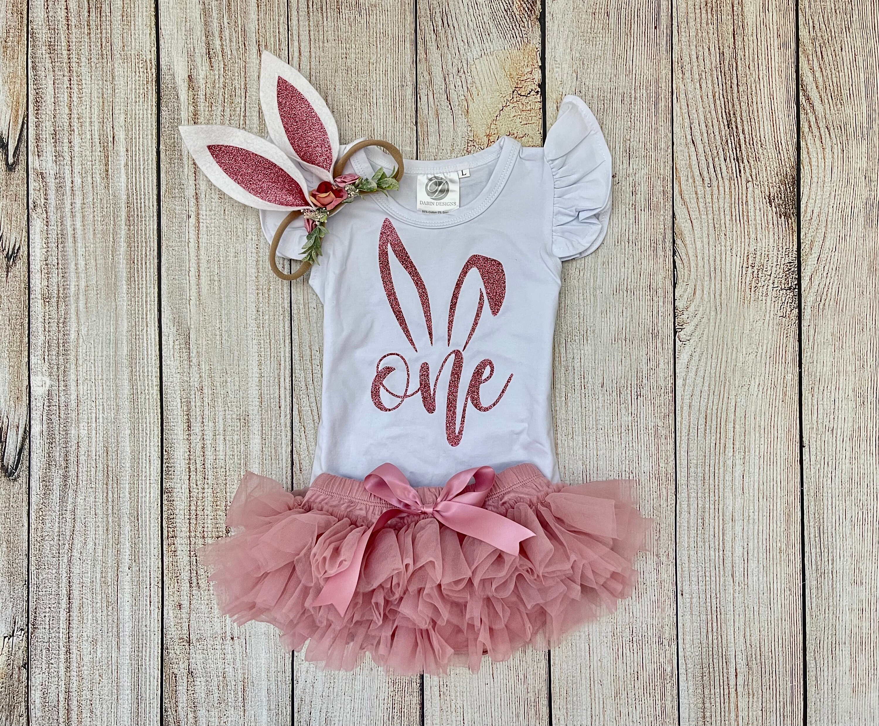 Bunny first birthday best sale outfit