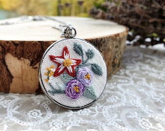 Embroidered pendant necklace, Embroidered Jewelry, Floral Embroidery Necklace, Fiber Jewelry Gift, Floral Spring, Tapestry jewelry embroider