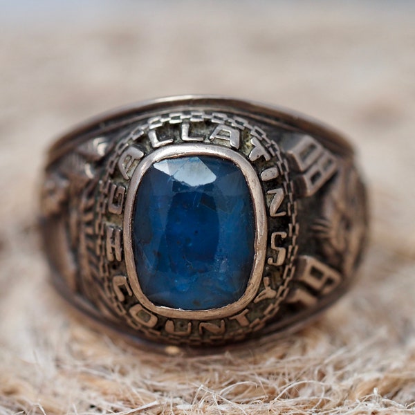 Vintage Highschool Balfour Ring, US Size 6.1