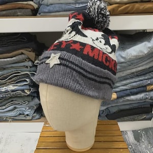 Mickey Mouse Ski Snowboarding Beanie Hat