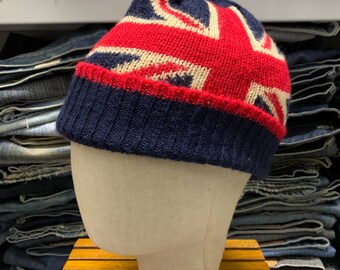Union Jack Beanie Hat - British Flag Knit Winter Cap - UK Patriotic Headwear - Warm Navy Red White Cuffed Skull Gift for Men & Women Unisex