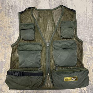 Vintage Nikon Utility Mesh Vest Jacket Streetwear, Men Fishing Outdoor Vest Size Small