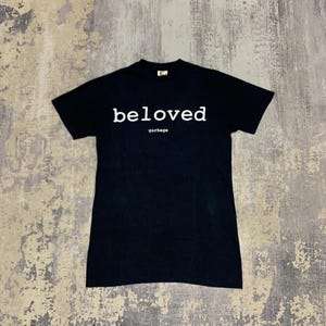 Vintage Y2K Garbage Band: T-shirt Beloved Freak / Rock alternativo / Pop elettronico / Streetwear / Bianca / S