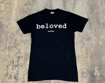 Vintage Y2K Garbage Band : Beloved Freak T-Shirt / Alternative Rock / Elektronisch Pop / Streetwear / Weiß / S