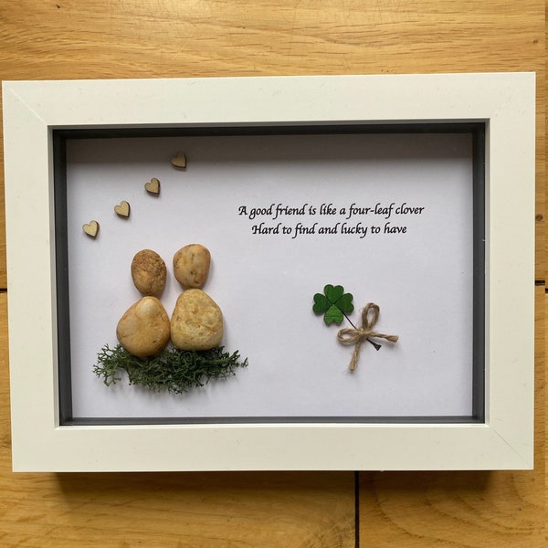 Good Friends Pebble Artwork, Personalised Handmade Gift for a Friend, Friendship Four-Leaf Clover Frame, Friend Gift