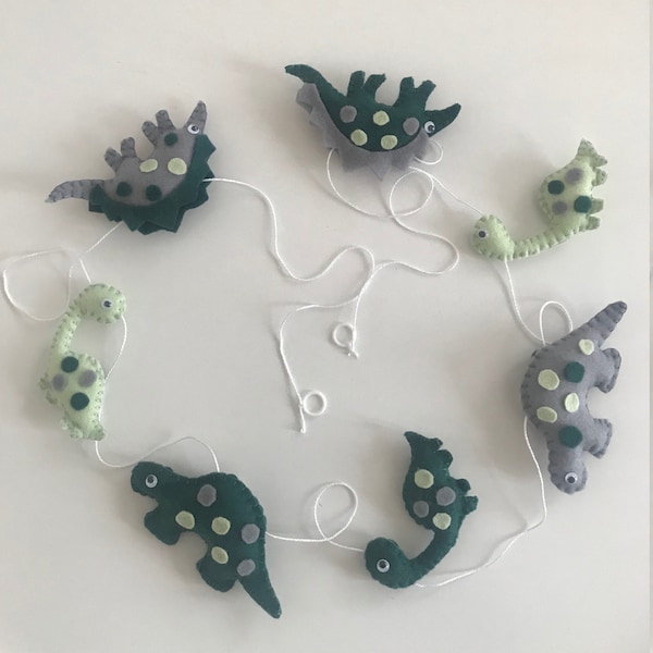 Dinosaur Felt Garland, Handmade Dinosaur Garland, Nursery Room Artisan Felt Garland, Kid's Room Felt Garland, Wall Hanging Felt Decoration