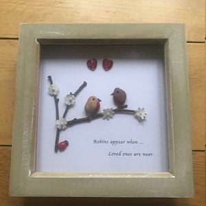 Personalised Robins Pebble Picture, Unique Christmas Robin Gift, Love Birds Picture,  Handmade Remembrance Pebble Picture, Gift for Grandma