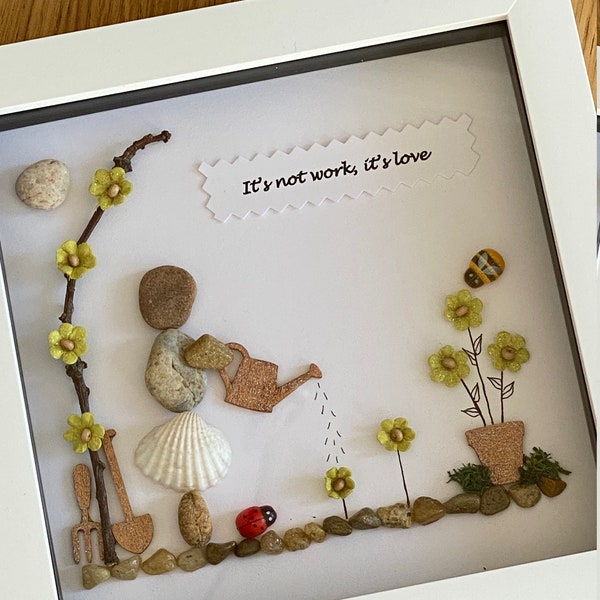 Gardening Pebble Picture, Personalised Retirement Gift, Thank You Gift, Nature Lover Pebble Frame, Gardening Theme Gift