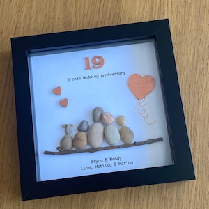 19th Wedding Anniversary Gift, Personalised Bronze Wedding Anniversary, Family Bronze Anniversary Frame, Pebble Artwork Frame,