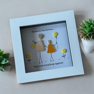 Mother pebble picture gift / Personalised Mother&#39;s Day gift / Gift for her / Gift for mummy / Pebble artwork gift for mom