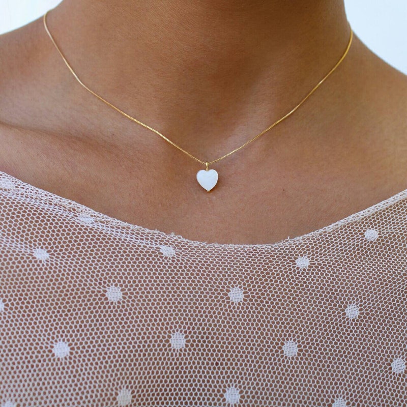 Shell Mini Heart Necklace main image 1