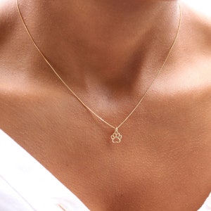 Collar de pata de oro: delicado dije conmemorativo para mascota bañado en oro de 18 quilates