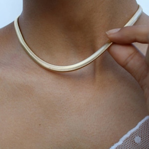 6mm Gold Flexible Herringbone Chain Necklace, Chunky Gold  Snake Necklace , Accent Summer Jewelry, Gold Layering Necklace, Gold Glam Choker