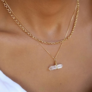 Genuine Clear Quartz Crystal Necklace, 18K Gold Filled Minimalist Chain, April Birthstone Necklace, Horizontal Clear Quartz Necklace
