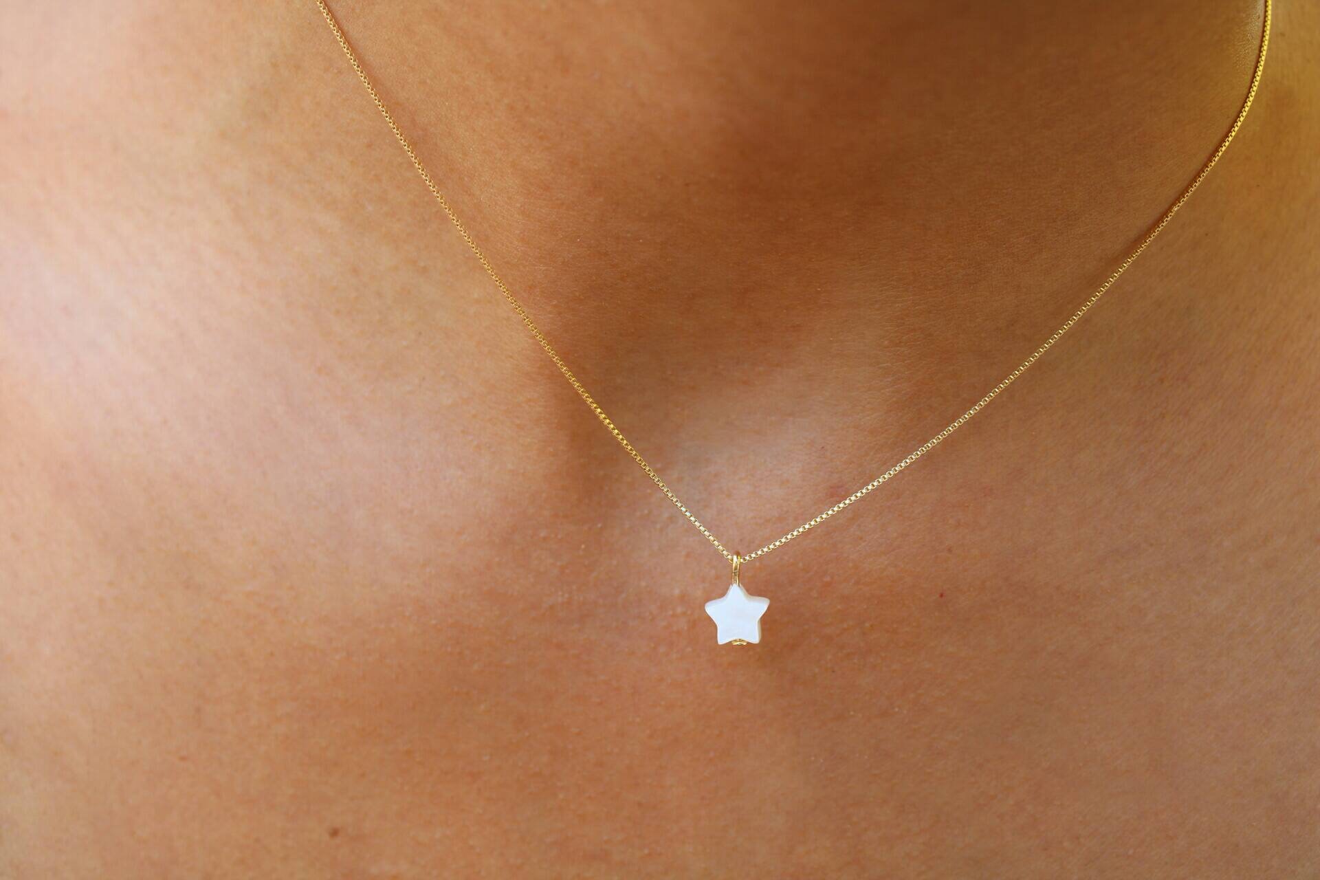 Tiny Mother of Pearl Star Necklace, White Star Necklace, Dainty Star  Necklace, Bridesmaids Necklace, Shell Carved Star Necklace - Etsy