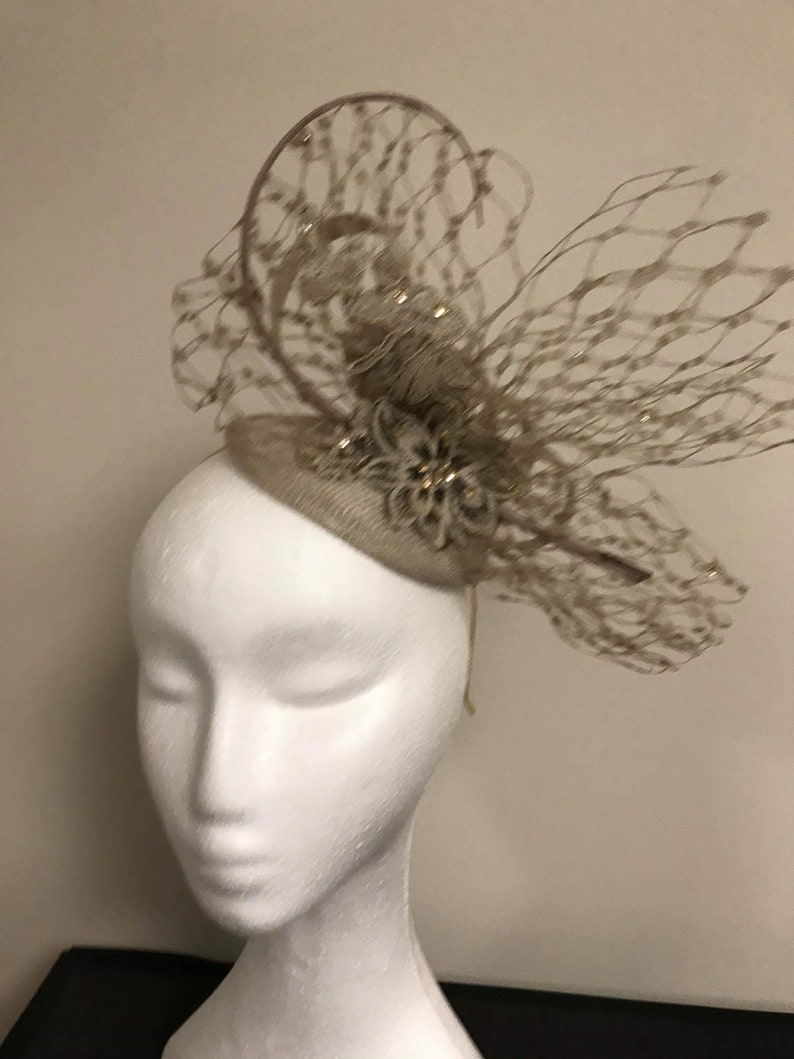 Lace fascinator