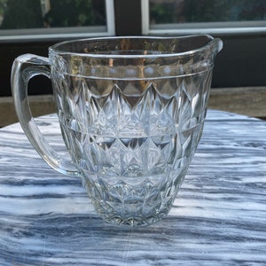 Depression  glass pitcher. Windsor by Jeanette Glass co. Vintage.