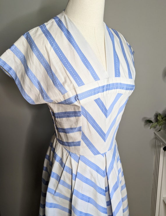 1950's ice blue chevron party dress - image 5